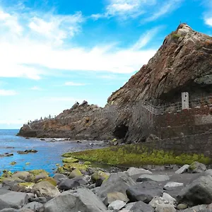 ventana-al-roque-apartamento-con-vistas-al-mar.in-canary-islands.com/