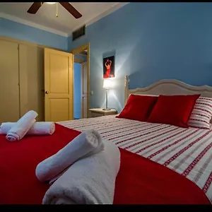 Apartamento En Un En Plaza Alfaro, Sevilla